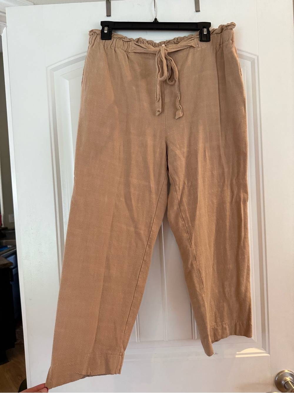 Women’s Cotton Bleu Linen-Blend Tan Capri Pants